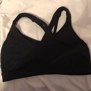 LIKE NEW LULULEMON SPORTS BRA